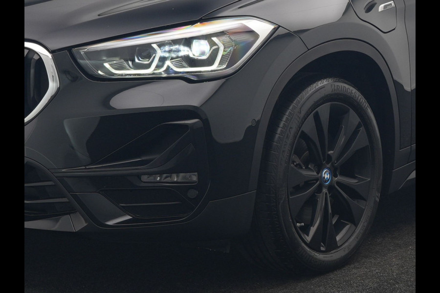 BMW X1 xDrive25e Sportline PHEV 221pk | Camera | Sfeerverlichting | Sportstoelen Verwarmd | Navigatie | Cruise Control | LED Koplampen | DAB | Plug In Hybrid |