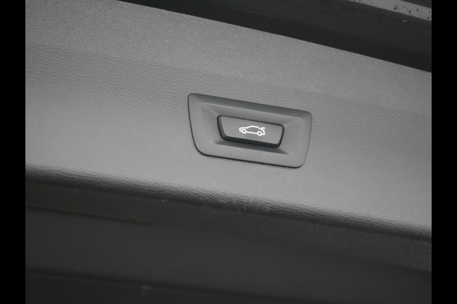 BMW X1 xDrive25e Sportline PHEV 221pk | Camera | Sfeerverlichting | Sportstoelen Verwarmd | Navigatie | Cruise Control | LED Koplampen | DAB | Plug In Hybrid |