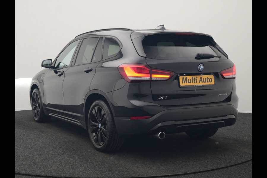 BMW X1 xDrive25e Sportline PHEV 221pk | Camera | Sfeerverlichting | Sportstoelen Verwarmd | Navigatie | Cruise Control | LED Koplampen | DAB | Plug In Hybrid |