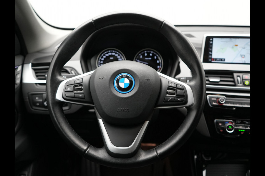 BMW X1 xDrive25e Sportline PHEV 221pk | Camera | Sfeerverlichting | Sportstoelen Verwarmd | Navigatie | Cruise Control | LED Koplampen | DAB | Plug In Hybrid |