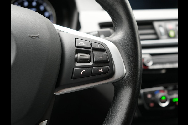 BMW X1 xDrive25e Sportline PHEV 221pk | Camera | Sfeerverlichting | Sportstoelen Verwarmd | Navigatie | Cruise Control | LED Koplampen | DAB | Plug In Hybrid |