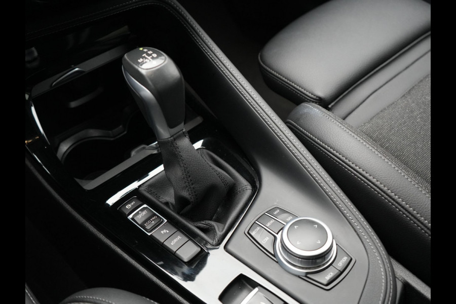 BMW X1 xDrive25e Sportline PHEV 221pk | Camera | Sfeerverlichting | Sportstoelen Verwarmd | Navigatie | Cruise Control | LED Koplampen | DAB | Plug In Hybrid |