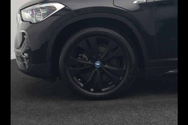 BMW X1 xDrive25e Sportline PHEV 221pk | Camera | Sfeerverlichting | Sportstoelen Verwarmd | Navigatie | Cruise Control | LED Koplampen | DAB | Plug In Hybrid |