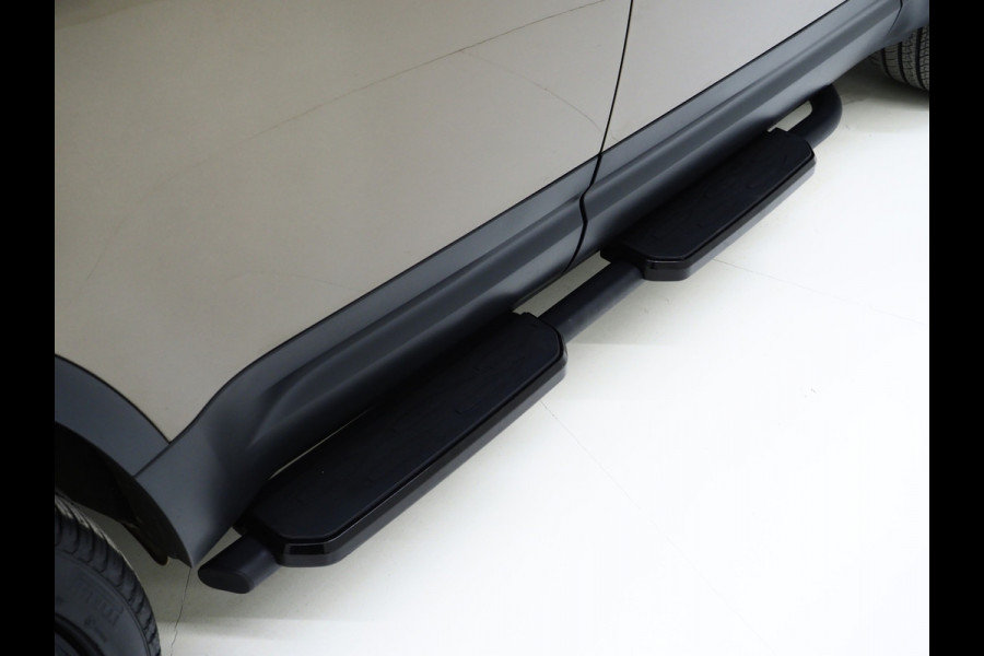 Land Rover Defender 110 2.0 P400e Urban Look | Explorer Pack | PIVI Pro | Meridian | Keyless | 360 | Trekhaak | Memory | Leder | Dodehoek | Carplay