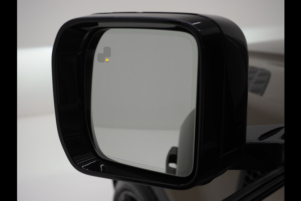 Land Rover Defender 110 2.0 P400e Urban Look | Explorer Pack | PIVI Pro | Meridian | Keyless | 360 | Trekhaak | Memory | Leder | Dodehoek | Carplay