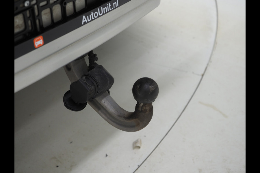 Land Rover Defender 110 2.0 P400e Urban Look | Explorer Pack | PIVI Pro | Meridian | Keyless | 360 | Trekhaak | Memory | Leder | Dodehoek | Carplay