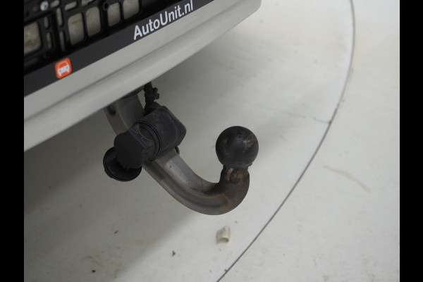 Land Rover Defender 110 2.0 P400e Urban Look | Explorer Pack | PIVI Pro | Meridian | Keyless | 360 | Trekhaak | Memory | Leder | Dodehoek | Carplay