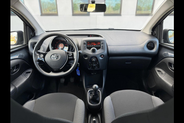 Toyota Aygo 1.0 VVT-i x-fun, 35000 km, 5 deurs, airco, NL auto met nationale auto pas