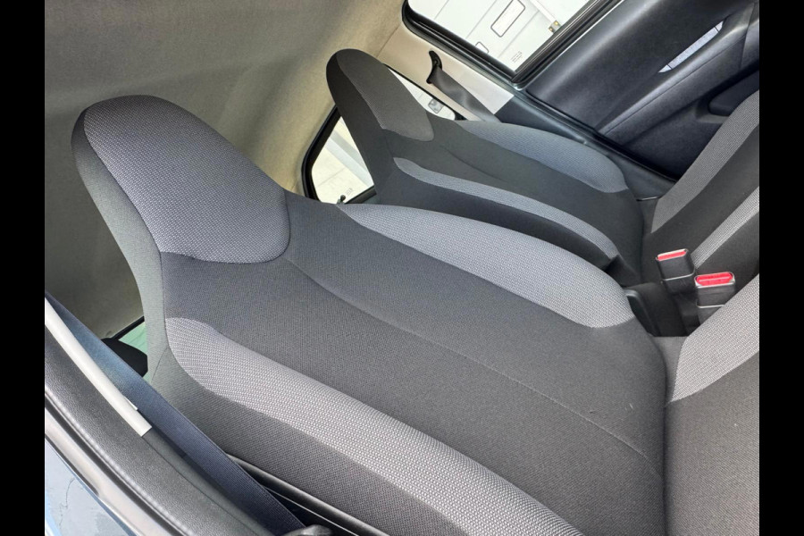 Toyota Aygo 1.0 VVT-i x-fun, 35000 km, 5 deurs, airco, NL auto met nationale auto pas