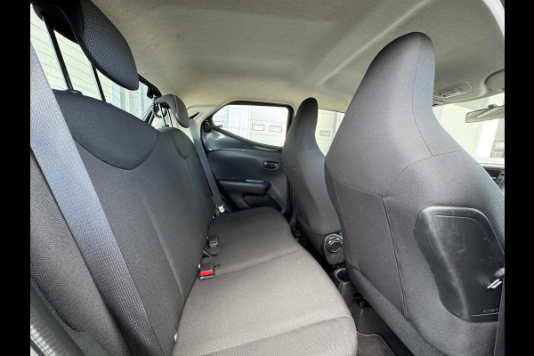 Toyota Aygo 1.0 VVT-i x-fun, 35000 km, 5 deurs, airco, NL auto met nationale auto pas