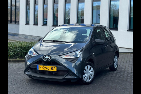 Toyota Aygo 1.0 VVT-i x-fun, 35000 km, 5 deurs, airco, NL auto met nationale auto pas