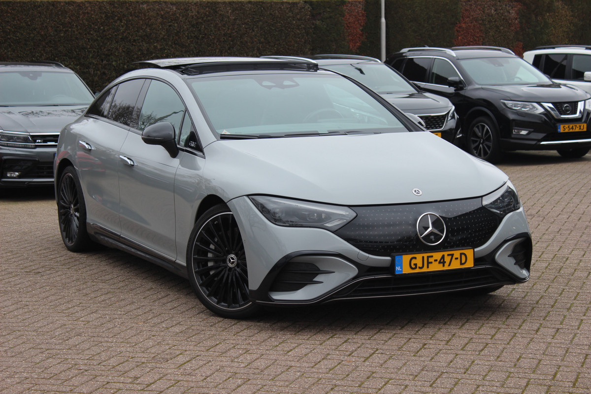 Mercedes-Benz EQE 350 AMG Line 89 kWh / Panoramadak / Camera / Achterasbesturing / Head-up / Luxe Leder / Premium Plus-pakket / Stoelventilatie + Verwarming + Massage / Navigatie / Dodehoek / DAB / ACC