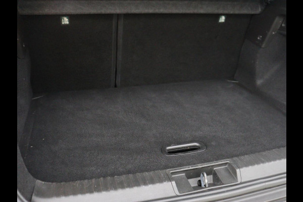 Renault Captur 1.0 TCe 100 Zen | Trekhaak | Carplay | Camera | Navigatie | Full LED | Cruise control | Bluetooth | Airco | Parkeerhulp | DAB