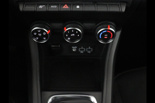 Renault Captur 1.0 TCe 100 Zen | Trekhaak | Carplay | Camera | Navigatie | Full LED | Cruise control | Bluetooth | Airco | Parkeerhulp | DAB