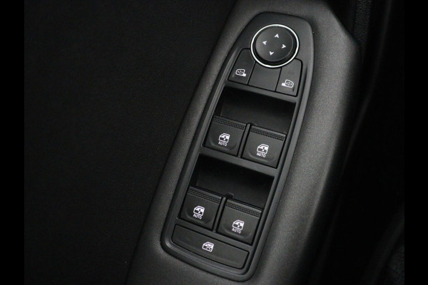 Renault Captur 1.0 TCe 100 Zen | Trekhaak | Carplay | Camera | Navigatie | Full LED | Cruise control | Bluetooth | Airco | Parkeerhulp | DAB