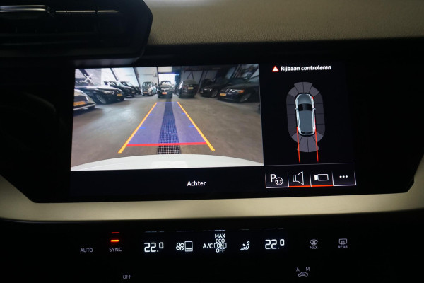 Audi A3 Sportback 35 TFSI150PK/Digitaal Dashboard/Camera/Automatisch inparkeer hulpsysteem.