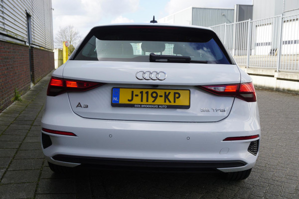 Audi A3 Sportback 35 TFSI150PK/Digitaal Dashboard/Camera/Automatisch inparkeer hulpsysteem.
