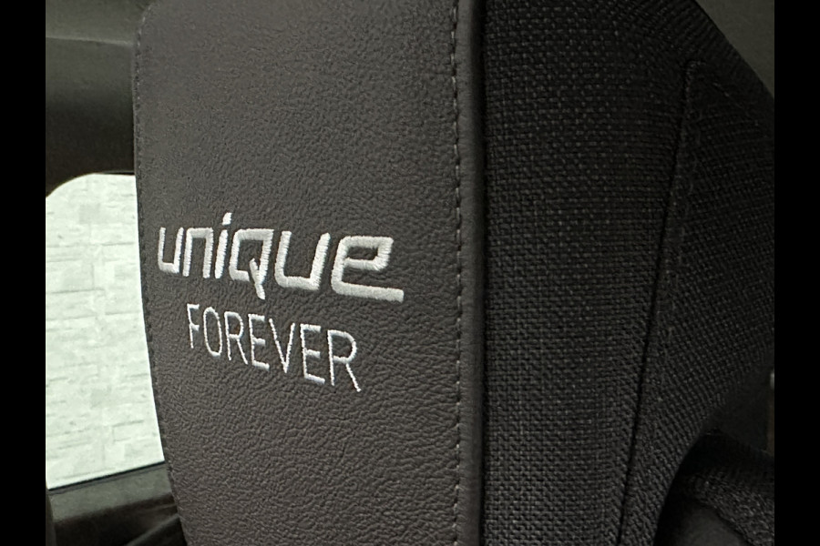 BMW i3 Unique Forever Edition 120Ah Sport-Pakket | Navi-Prof | Warmtepomp | 94% SOH | Snel Laden | Panorama | Camera | LED | Leder | 20'' | Stoelverwarming | BTW |