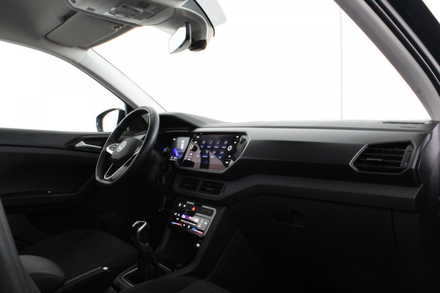 Volkswagen T-Cross 1.0 TSI Life > Achteruitrijcamera/All season banden/Navigatie...