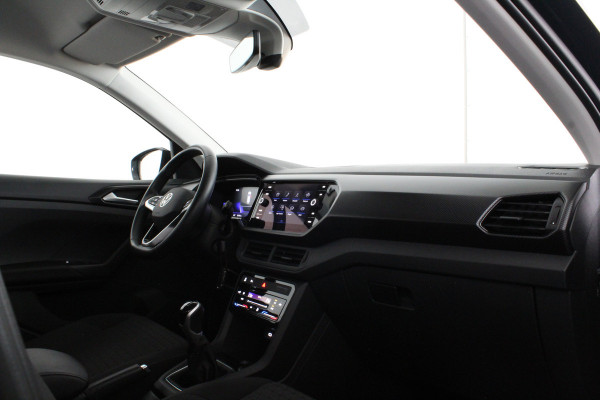 Volkswagen T-Cross 1.0 TSI Life > Achteruitrijcamera/All season banden/Navigatie...