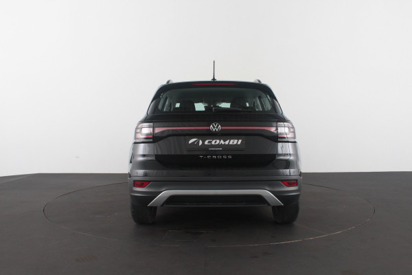 Volkswagen T-Cross 1.0 TSI Life > Achteruitrijcamera/All season banden/Navigatie...