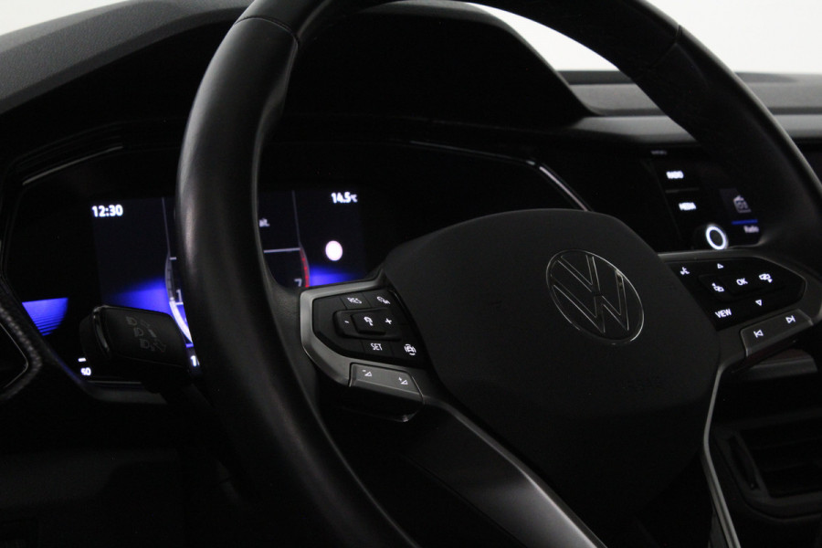 Volkswagen T-Cross 1.0 TSI Life > Achteruitrijcamera/All season banden/Navigatie...