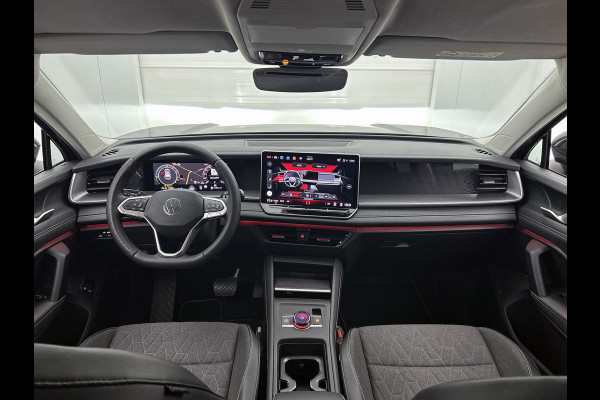 Volkswagen Tayron 1.5 eHybrid Life Edition(Fabrieksgarantie, NL-auto, Carplay/ Android, Camera, Navi, Lane Assist, Adapt CRs, Etc)