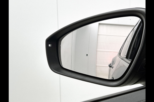 Volkswagen Tayron 1.5 eHybrid Life Edition(Fabrieksgarantie, NL-auto, Carplay/ Android, Camera, Navi, Lane Assist, Adapt CRs, Etc)