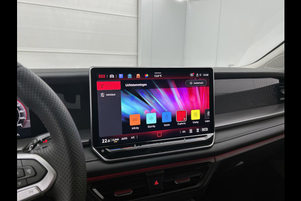 Volkswagen Tayron 1.5 eHybrid Life Edition(Fabrieksgarantie, NL-auto, Carplay/ Android, Camera, Navi, Lane Assist, Adapt CRs, Etc)