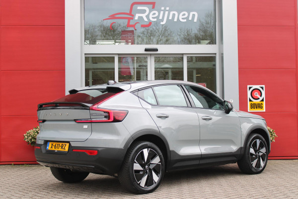 Volvo C40 Single Motor Core 238PK 69 kWh | PANORAMADAK | STOEL / STUUR VERWARMING | DODEHOEKDETECTIE | ACHTERUITRIJCAMERA | NAVIGATIE | APPLE-CARPLAY / ANDROID-AUTO | CRUISE CONTROL | KEYLESS START | DRAADLOZE TELEFOONLADER | PARKEERSENSOREN VOOR / ACHTER |