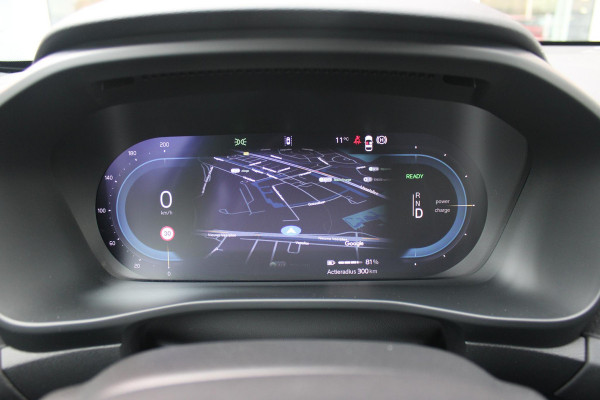 Volvo C40 Single Motor Core 238PK 69 kWh | PANORAMADAK | STOEL / STUUR VERWARMING | DODEHOEKDETECTIE | ACHTERUITRIJCAMERA | NAVIGATIE | APPLE-CARPLAY / ANDROID-AUTO | CRUISE CONTROL | KEYLESS START | DRAADLOZE TELEFOONLADER | PARKEERSENSOREN VOOR / ACHTER |