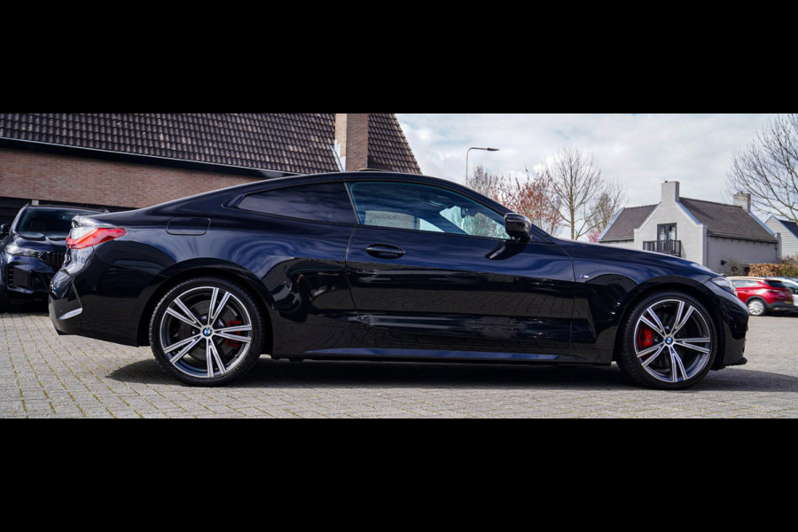BMW 4 Serie Coupé 430i High Executive | M-pakket | Schuifdak | Harman/Kardon | BMW Laserlicht | Head up Display | Memory stoelen