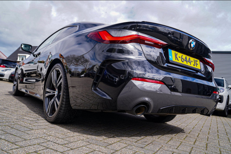 BMW 4 Serie Coupé 430i High Executive | M-pakket | Schuifdak | Harman/Kardon | BMW Laserlicht | Head up Display | Memory stoelen