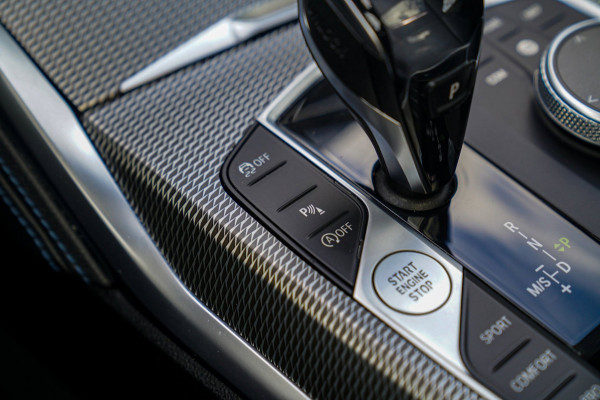 BMW 4 Serie Coupé 430i High Executive | M-pakket | Schuifdak | Harman/Kardon | BMW Laserlicht | Head up Display | Memory stoelen