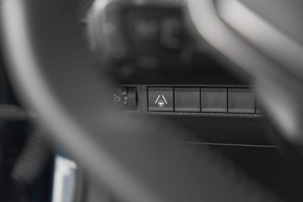 Peugeot 2008 1.2 Hybrid 145 Allure | Vision Plus Pakket | 360 Camera | Adaptieve Cruise Control