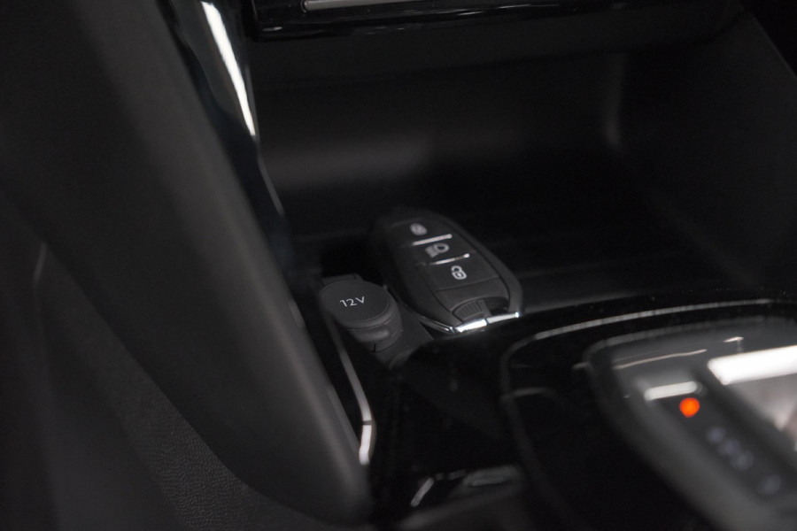 Peugeot 2008 1.2 Hybrid 145 Allure | Vision Plus Pakket | 360 Camera | Adaptieve Cruise Control