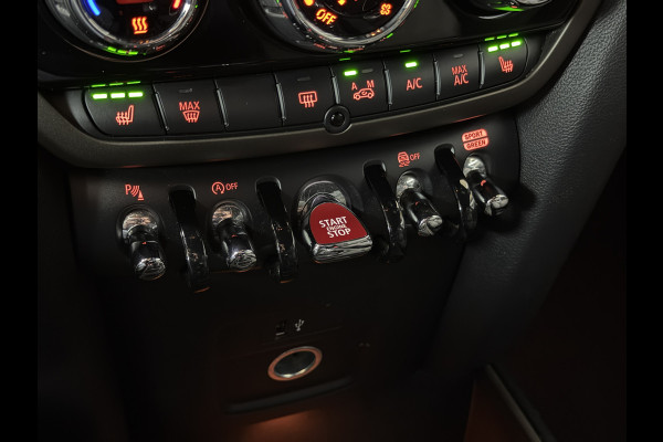 MINI Countryman 1.5 One Pepper Stoelverwarming | Carplay | Cruise | Navi | PDC | Keyless | Led | Sportstoelen | 18"
