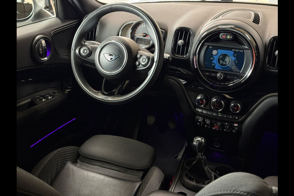 MINI Countryman 1.5 One Pepper Stoelverwarming | Carplay | Cruise | Navi | PDC | Keyless | Led | Sportstoelen | 18"