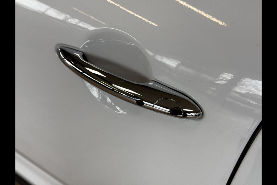 MINI Countryman 1.5 One Pepper Stoelverwarming | Carplay | Cruise | Navi | PDC | Keyless | Led | Sportstoelen | 18"