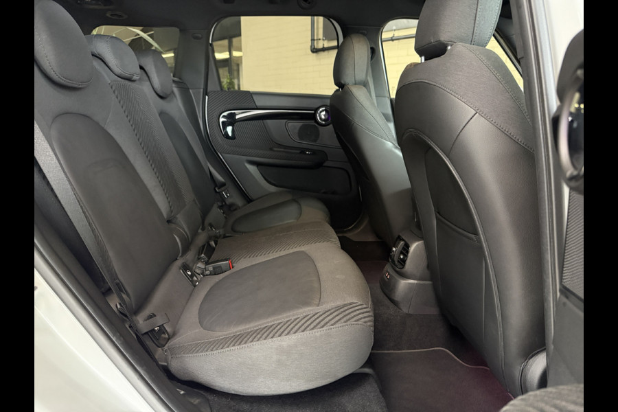 MINI Countryman 1.5 One Pepper Stoelverwarming | Carplay | Cruise | Navi | PDC | Keyless | Led | Sportstoelen | 18"