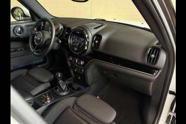 MINI Countryman 1.5 One Pepper Stoelverwarming | Carplay | Cruise | Navi | PDC | Keyless | Led | Sportstoelen | 18"