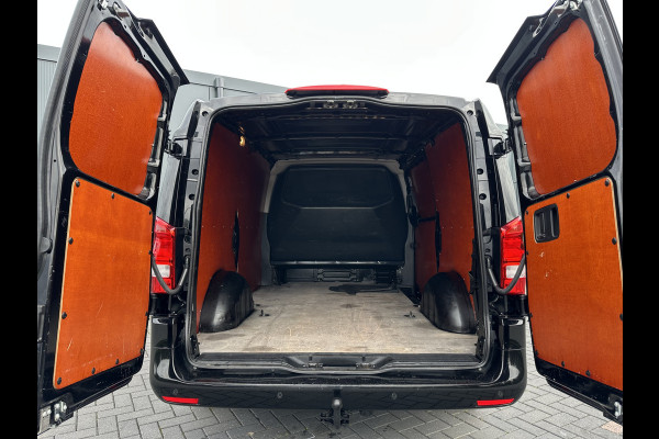 Mercedes-Benz Vito 114 CDI 136 PK AUTOMAAT 9G-TRONIC SPORT / L2H1 / 1e EIG. / ACHTERDEUREN / LED / CAMERA / PDC / AIRCO ECC / CRUISE / TREKHAAK