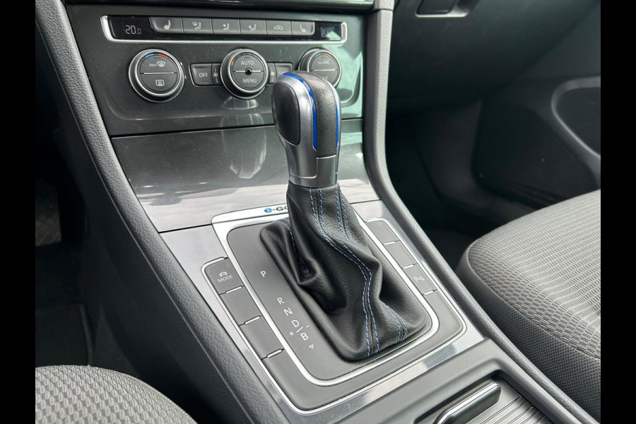 Volkswagen e-Golf E-DITION Carplay AdaptiveCruise Stoelverwarming VirtualCockpit Camera