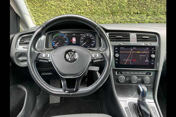 Volkswagen e-Golf E-DITION Carplay AdaptiveCruise Stoelverwarming VirtualCockpit Camera