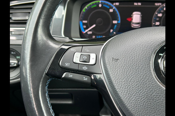 Volkswagen e-Golf E-DITION Carplay AdaptiveCruise Stoelverwarming VirtualCockpit Camera