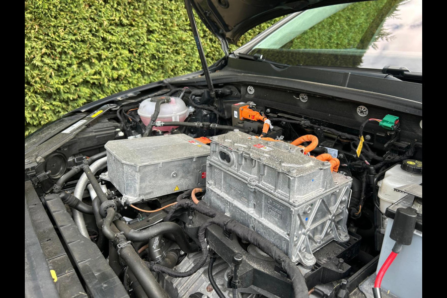 Volkswagen e-Golf E-DITION Carplay AdaptiveCruise Stoelverwarming VirtualCockpit Camera