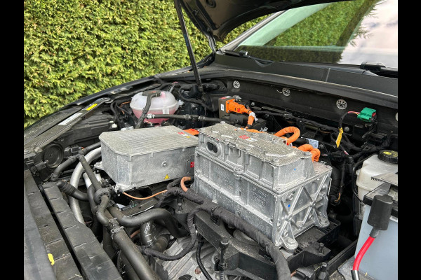 Volkswagen e-Golf E-DITION Carplay AdaptiveCruise Stoelverwarming VirtualCockpit Camera