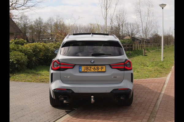 BMW X3 xDrive30e High Executive | M-pakket | Panoramadak | Trekhaak | Sfeerverlichting | Head-Up Display|  360 Camera | Led Laser |