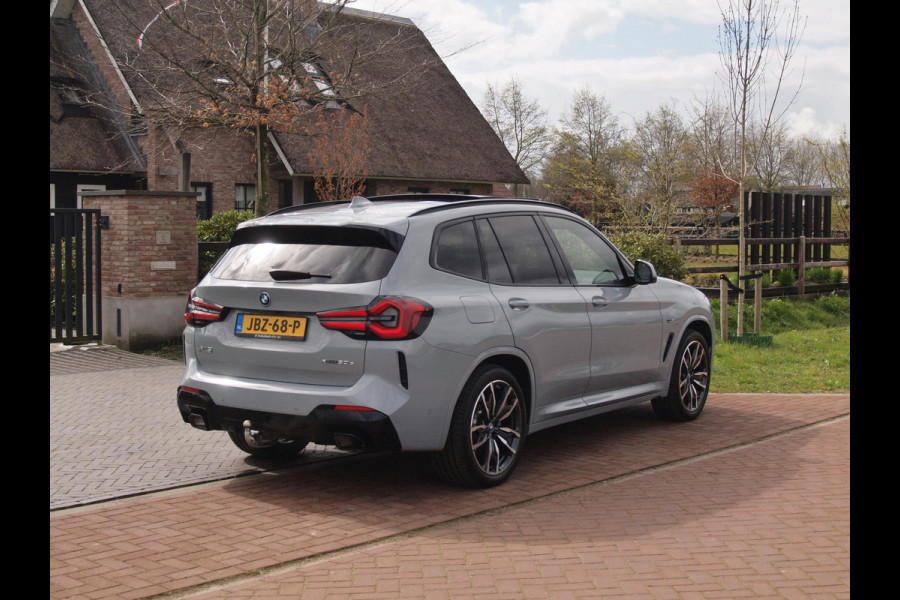 BMW X3 xDrive30e High Executive | M-pakket | Panoramadak | Trekhaak | Sfeerverlichting | Head-Up Display|  360 Camera | Led Laser |