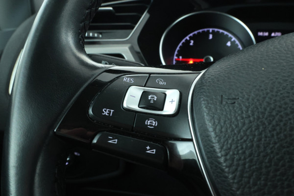 Volkswagen Touran 2.0 TDI Comfortline apple carplay, stoelverw. climate,